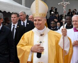 O Papa: perante a indigência e a opressão, os cristãos têm como código a caridade