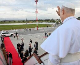 Papa despede-se da Argelia com uma luz de paz e reconciliação