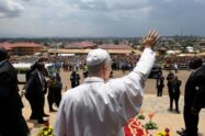 Em um minuto, o quarto dia da visita do Papa à África