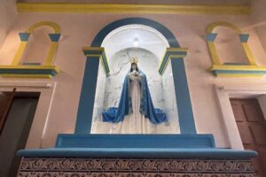 Peregrinos aguardam na Muxima a bênção de Leão XIV