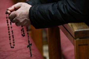 A solidão do clero: o sofrimento de padres e bispos no Brasil