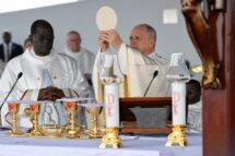 Papa Leão: a fé dá ao cristão a força para interagir com o mundo