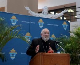 EUA cortam os financiamentos da Igreja para menores desacompanhados