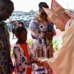 O Papa: quando a injustiça corrompe os corações, o pão de todos torna-se propriedade de poucos