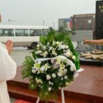 Em Bata, Leão XIV reza pelas vítimas da explosão de 2021