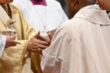 Papa ordena oito novos padres para a Diocese de Roma neste domingo