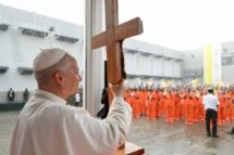 Papa volta a condenar a pena de morte e se une a quem luta pela abolição da prática no mundo