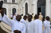 Aumenta número de vocações na África e Ásia, alimentadas pela fé do Povo de Deus