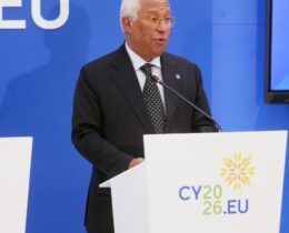 O Papa conversa por telefone com presidente do Conselho Europeu, foco no Oriente Médio