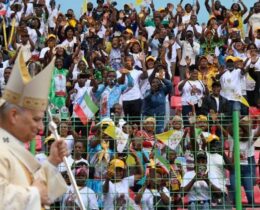 O Papa espera que uma semente de reconciliação germine na África