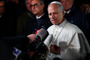 O Papa: a Igreja anuncia o Evangelho. Se alguém me criticar, que o faça com sinceridade