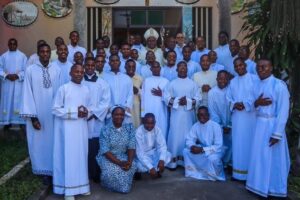 33 Seminaristas do Seminário Teológico São Pio X fazem 1ª promessa na Beira
