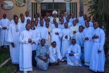33 seminaristas do Seminário Teológico São Pio X na Beira fazem sua 1ª promessa