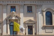 Universidade Gregoriana: cardeal Zuppi em diálogo com o jurista Zagrebelsky