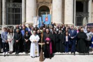 Brasileira na delegação que leva Chama de Santa Rita para bênção do Papa