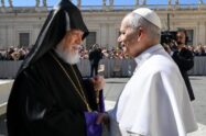 Papa ao Catholicos da Igreja Armênia: rezemos rumo à plena unidade que desejamos