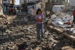 Gaza, novo ataque das Forças de Defesa de Israel a um condomínio: 10 mortos