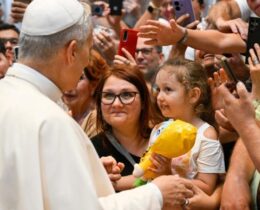 Simpósio Nacional das Famílias em Aparecida reforça a vocação que nasce no lar