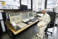 Seminário no Vaticano: o papel essencial das ondas curtas na era digital