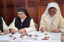 O Terço das monjas de clausura que acompanha a viagem do Papa à Espanha