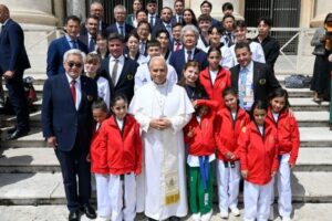 Refugiadas sírias se encontram com o Papa Leão XIV