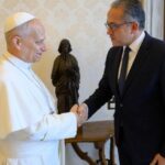 Papa Leão recebe o diretor-geral da UNESCO