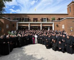 Leão XIV encontra os agostinianos da Espanha: promover a comunhão e a unidade de coração