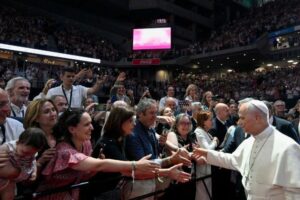 Papa em Madri: que haja pessoas que se encantem com Deus