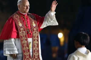 Papa em Espanha: o desafio de ser humano e testemunhar o amor