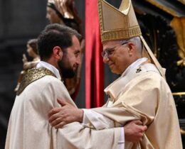 Papa escreve aos sacerdotes: o Coração de Cristo é o coração dos santos
