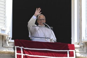 O Papa, Angelus: Deus vê as feridas das guerras e o vazio do consumismo