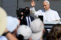 Papa: acolhida na Espanha revela necessidade de unidade sem ideologias