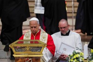Papa Leão: “ser comunidades centradas no essencial, que é Cristo”