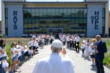 Leão XIV visita o CNHO de Pavia: Deus quer que ninguém sofra