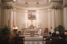 Dicastério para o Culto Divino: leigo não pode fazer homilia, nem em casos excepcionais