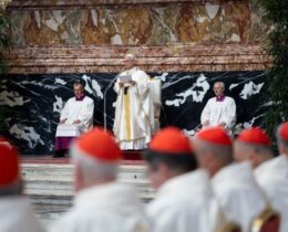 Papa: “A Igreja nunca toma partido, é para todos”
