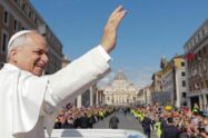 Papa: Servo de Cristo, construtor de pontes e tecelão da paz