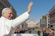 Papa: Servo de Cristo, construtor de pontes e tecelão da paz