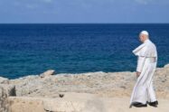 Leão XIV em Lampedusa, gesto que ecoa além do Mediterrâneo