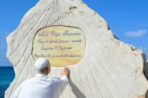 De Francisco a Leão XIV em Lampedusa: o Papa continua com vocês