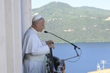 Leão XIV já está em Castel Gandolfo para “um período de descanso, oração e esporte”