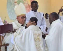 D. Alberto Vera – A Igreja precisa de sacerdotes santos
