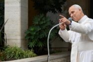 Encontro de Rimini, na Itália: 10 mil pessoas para ouvir o Papa em 22 de julho