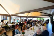 Papa almoça com os pobres: a fragilidade como força para as comunidades