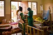 AIDS, Santa Sé na ONU: mais tratamentos para mães e crianças nos países pobres