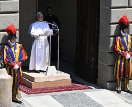 Papa: que os ventos da guerra não apaguem a chama da esperança e da paz