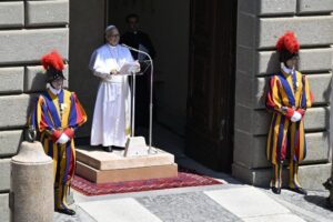 Papa: que os ventos da guerra não apaguem a chama da esperança e da paz