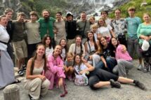 Jovens ucranianos chegam à Itália como “mensageiros da paz”
