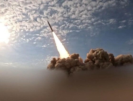Conflito EUA-Irã: Teerã alerta houthis para que estejam prontos para oferecer apoio