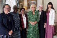 Rainha Camilla ouve o testemunho de religiosas católicas que atuam nas linhas de frente ao redor do mundo